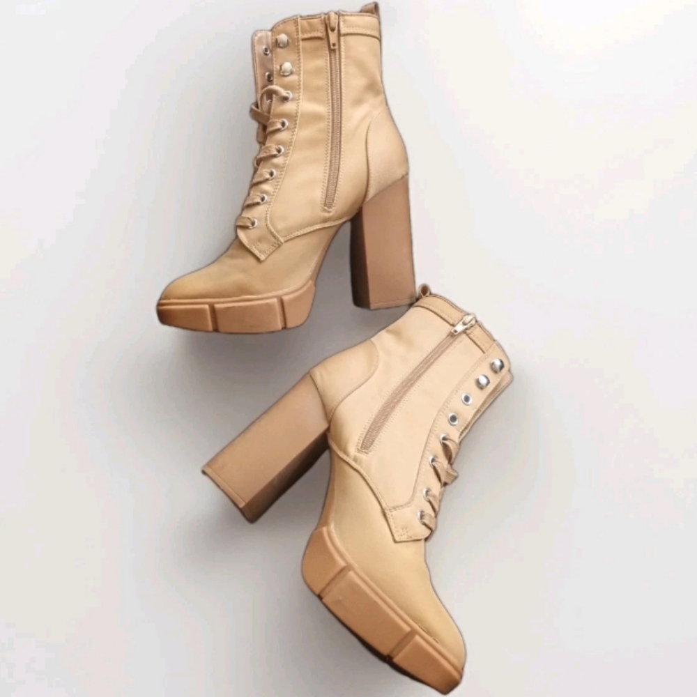 Tan Steve Madden High Heel Boots Women's Size 8